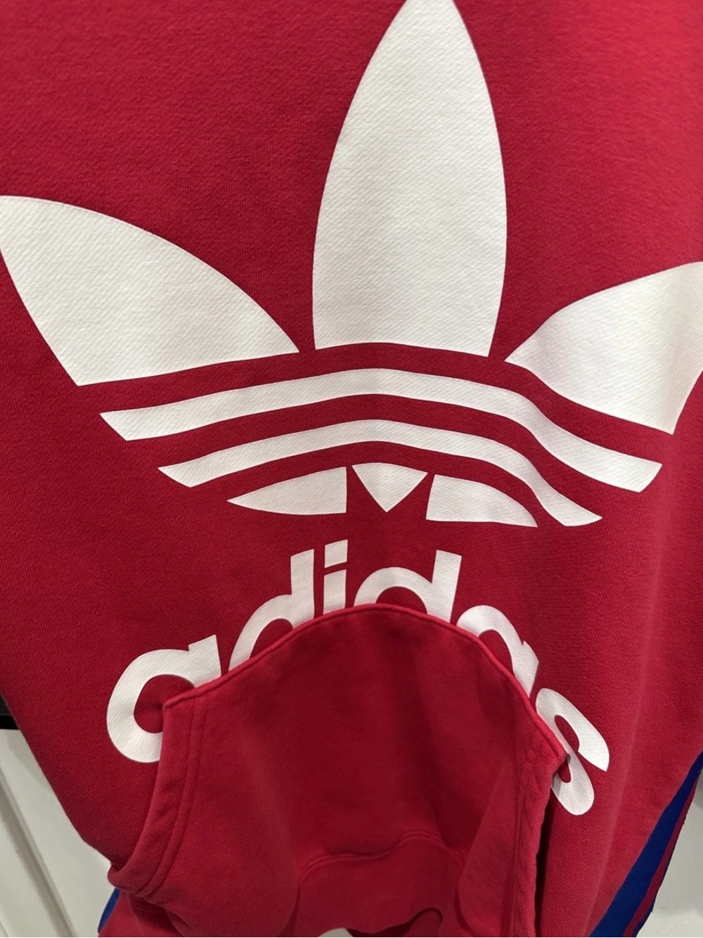 adidas Originals Trefoil Hoodie Womens Small Floral 3 Stripe Red Pullover ED4768 - Picture 3 of 9